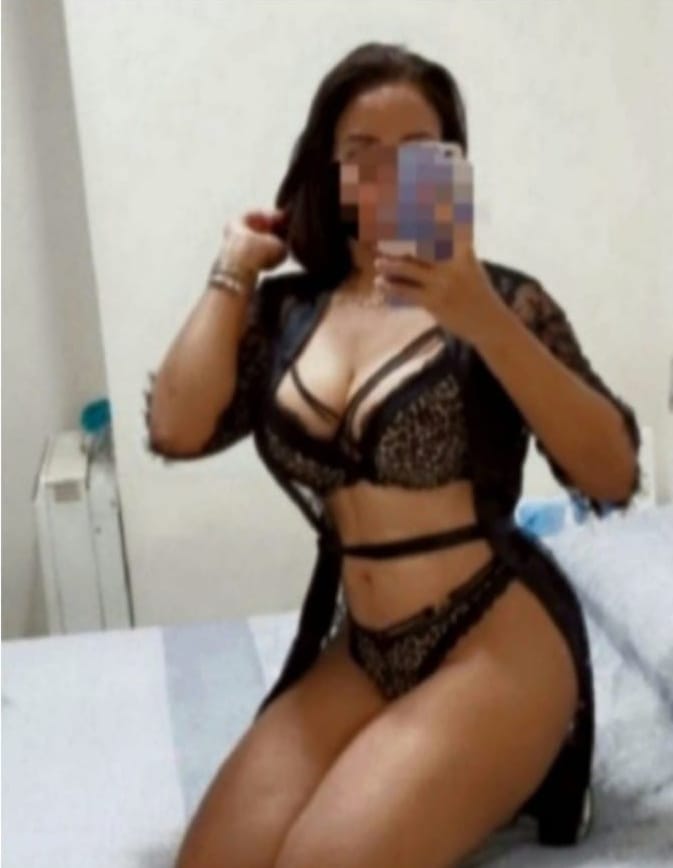 JOVENCITA LATINA GUAPISIMA YOGURINA 21 AÑITOS 24H