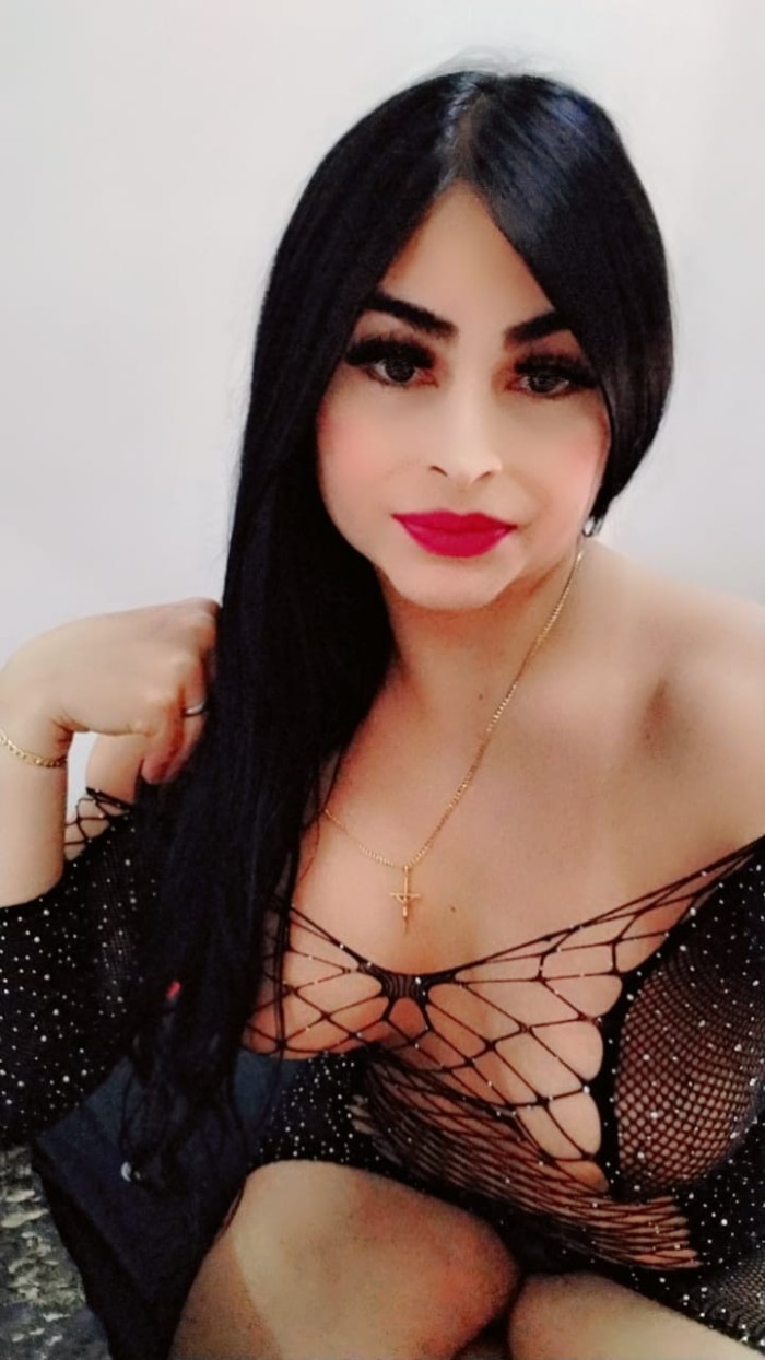 SENSUAL FIESTERA ARDIENTE POLLONA TRANS DE LUJO