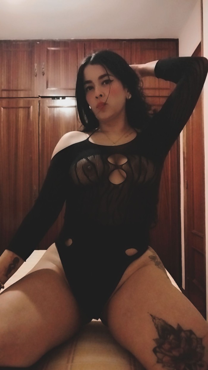 EN TALAVERA DE LA REINA  COLOMBIANA ARDIENTE SENSUAL