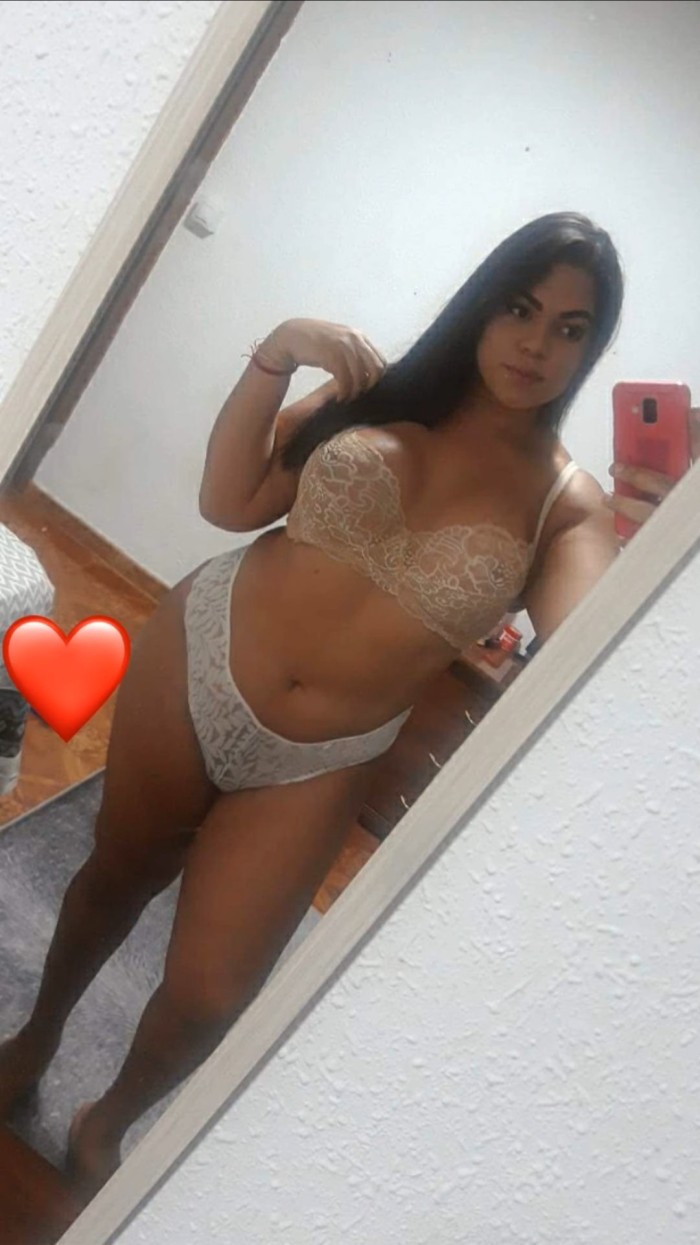 Disponible 24h chica trans femenina muy cachonda