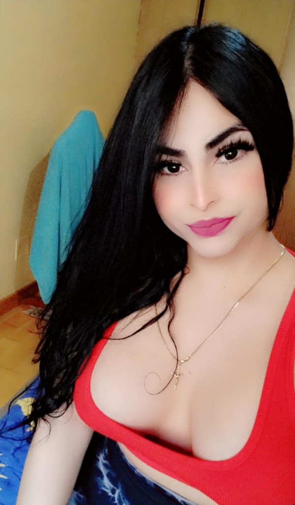 SENSUAL FIESTERA ARDIENTE POLLONA TRANS DE LUJO