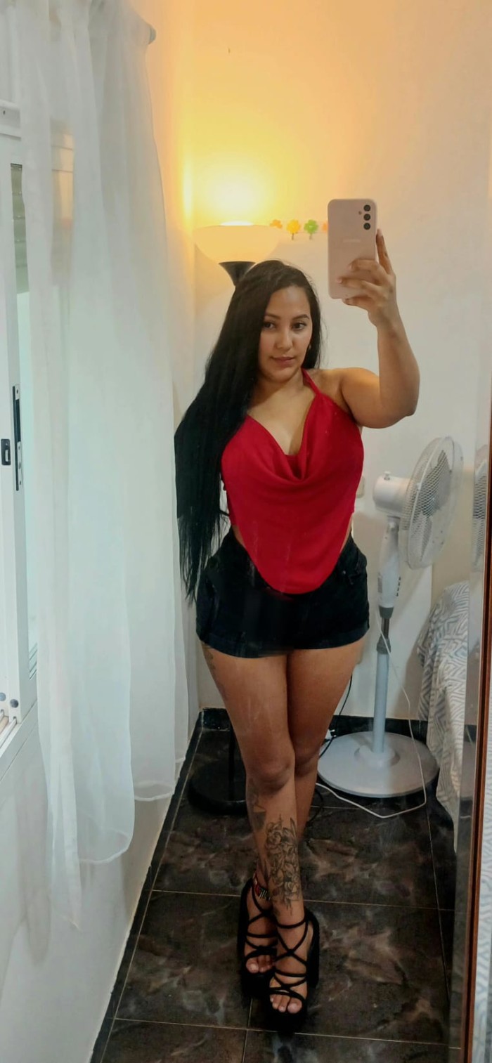 BOMBA DE SEXO COLOMBIANA ARDIENTE SENSUAL