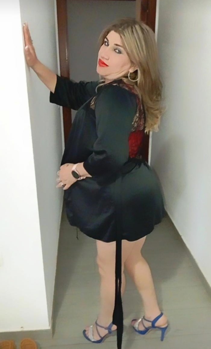 EN HUELVA SENSUAL RUBIA MADURTIA FOGOSA