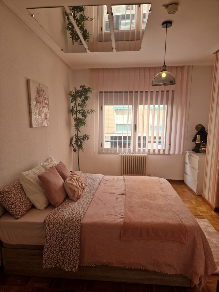 Exclusivas Habitaciones en LOGROÑO SOLO CHICAS