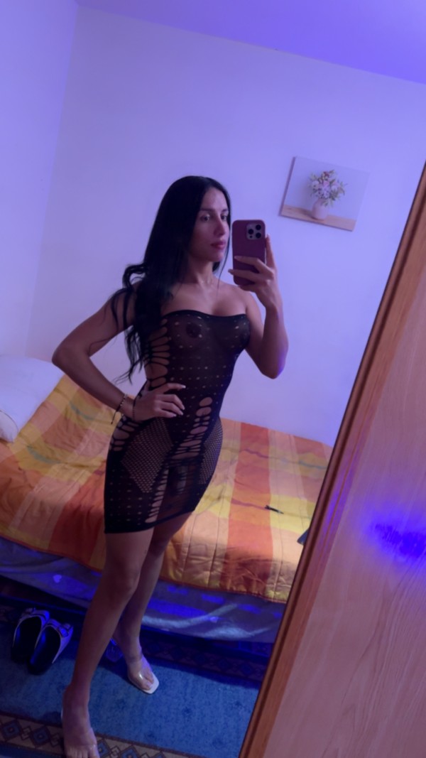 JOVENCITA TRANS  MUY FEMENINA Y NOVEDOSA