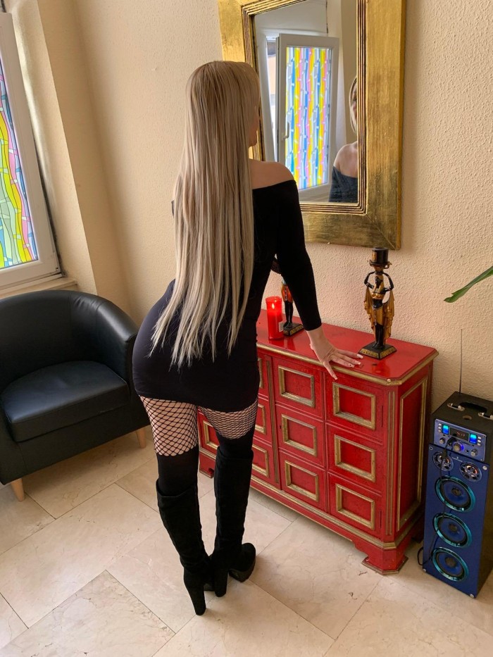 LATINA juguetona disponible 24H! PARQUE SANTIAGO