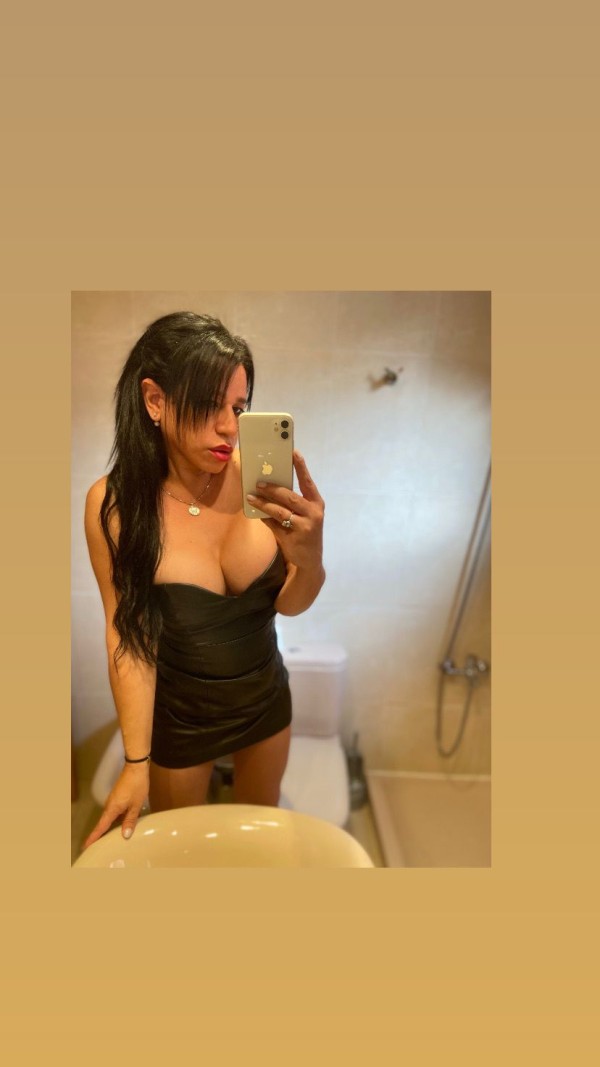 Travesti Montse AVILÉS zona carbayedo