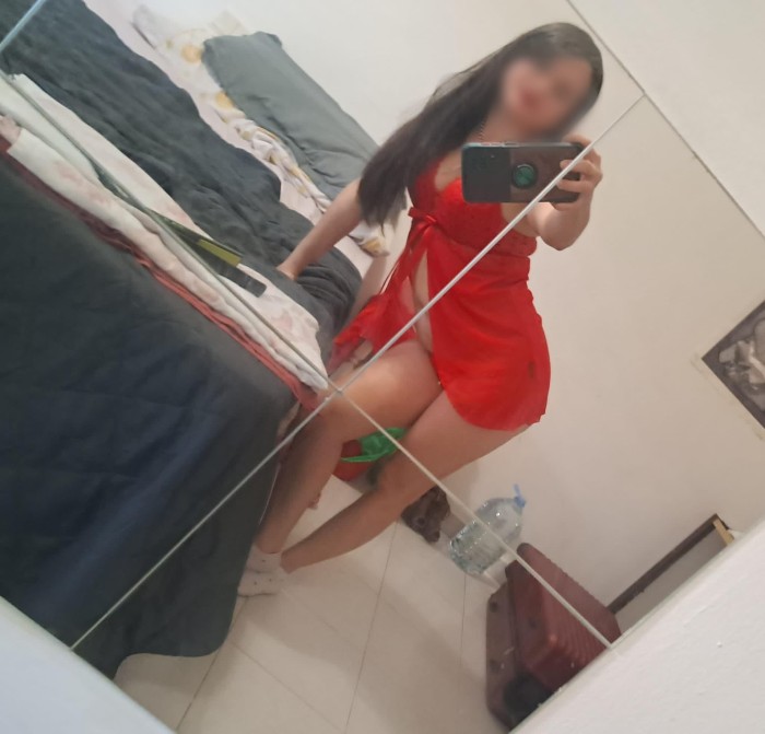 SENSUAL ARDIENTE JOVENCITA CON BUEN RITMO DE PLACE