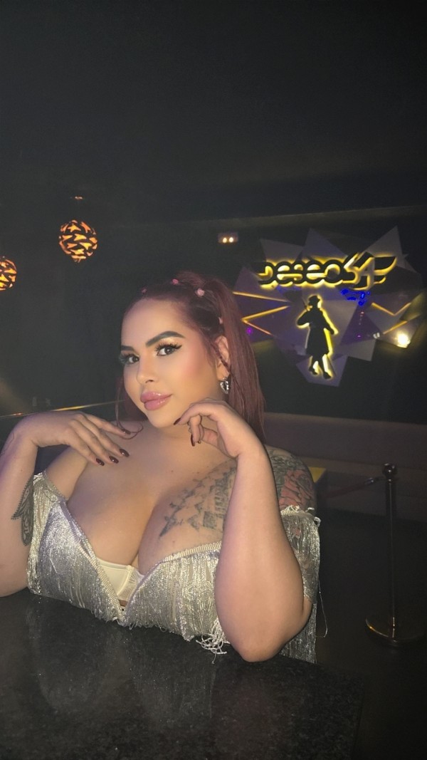 REINA DEL BESO NEGRO SOLO HOMBRES EDUCADOS Y LIMPIOS 30€