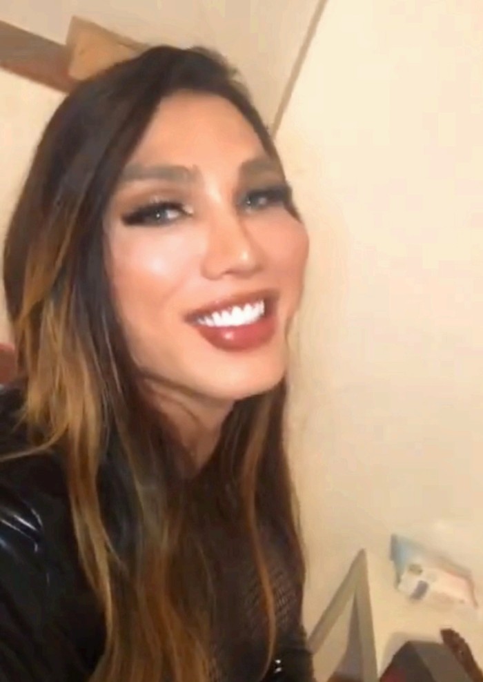 TRANS Barbara cara de zorrita Sexy labios de fresa