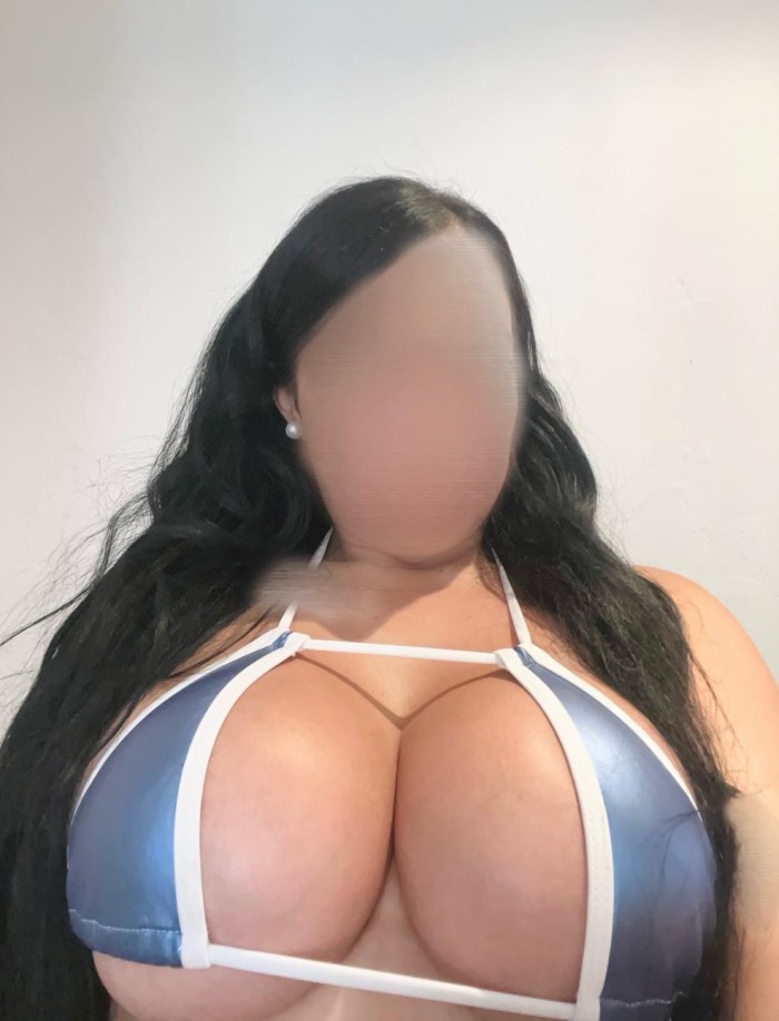 LINDA JOVEN COLOMBIANITA PRIMERA VES EN TU CIUDAD