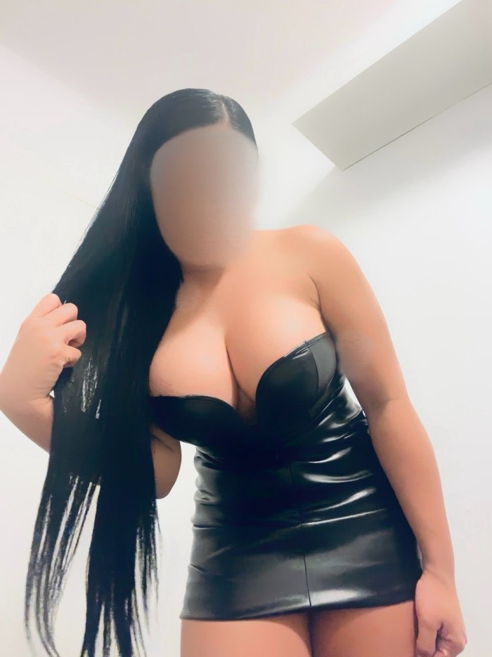 LINDA JOVEN COLOMBIANITA PRIMERA VES EN TU CIUDAD