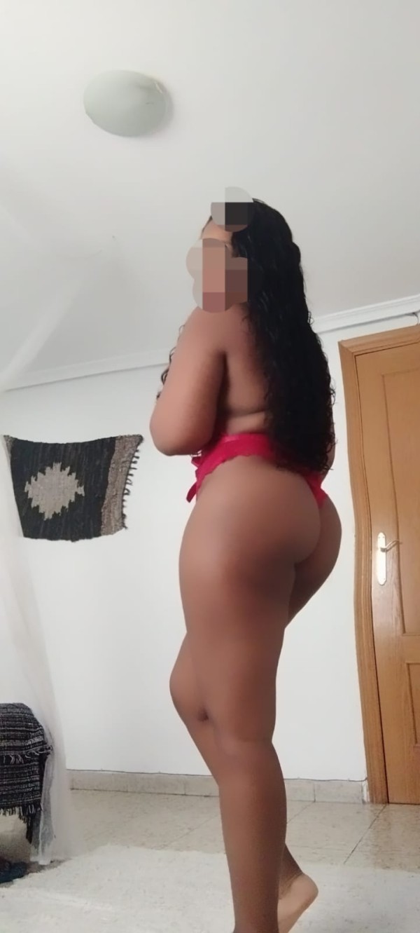 27 AÑOS COLOMBIANA