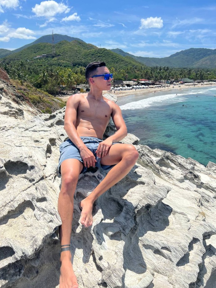 Chico masajista en Madrid disponible 24hrs