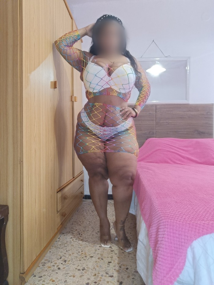 GORDITA 230 PECHAZOS VELLUDITA FIESTERA 30€