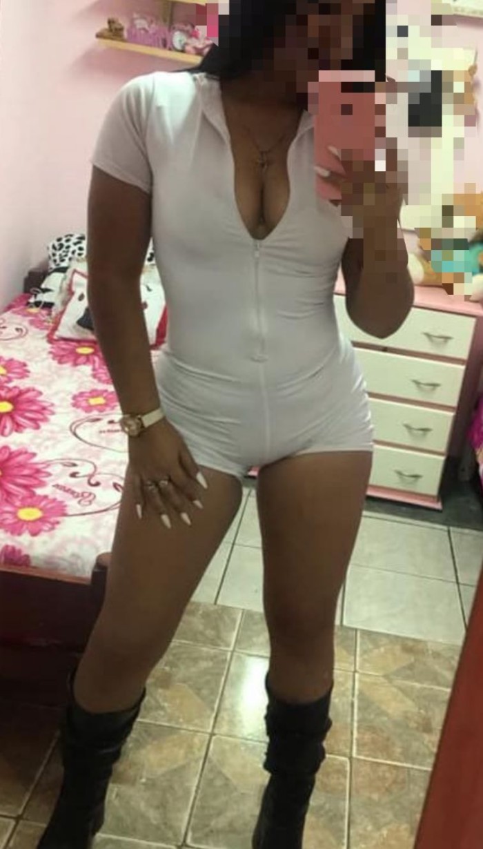 Dulce latina encantadora