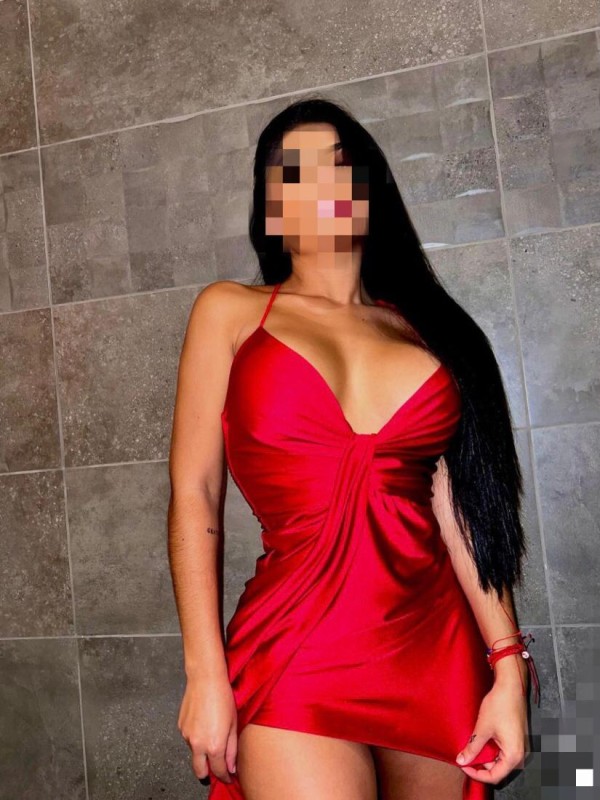 Latina caliente morbosa fiestera independiente