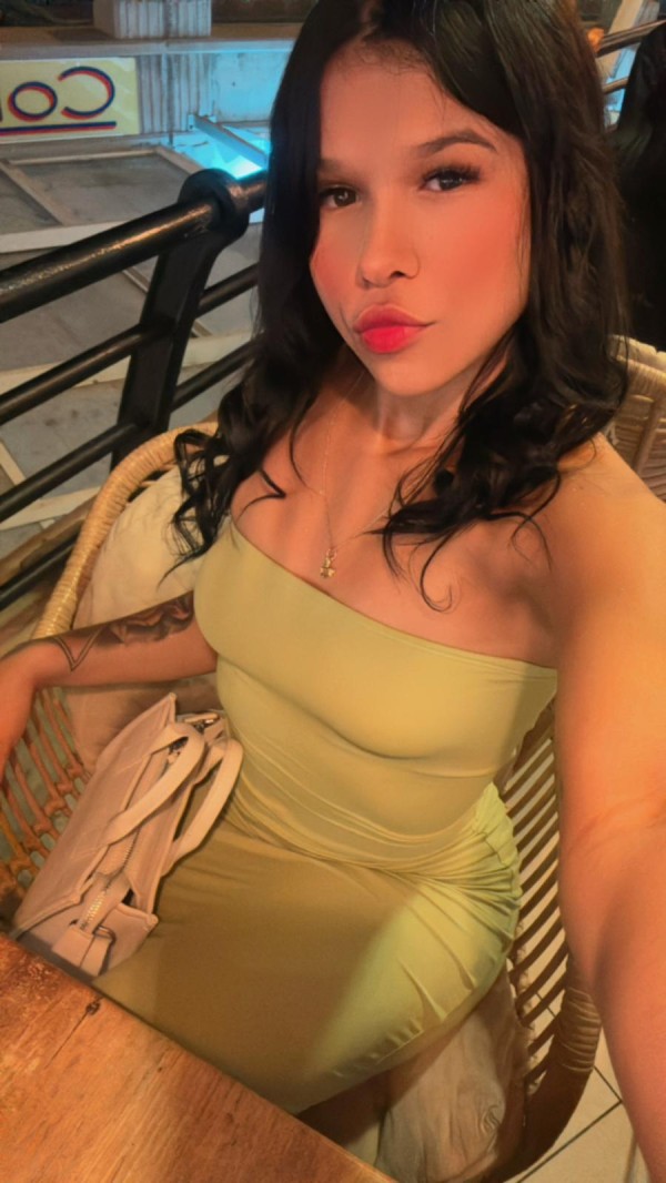 HERMOSA ESCORT JOVENCITA RECIEN LLEGADA A RUBÍ