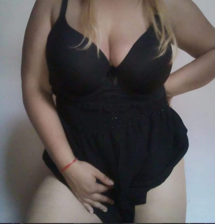 RELLENITA XL BESOS APASIONADOS