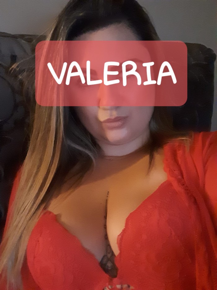 RUBIA ATRACTIVA REAL PISO PRIVADO Y DISCRETO 2X50€