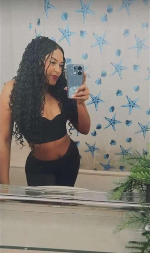 CHARLOTTE MAMASITA RICA JOVENCITA 23 AÑOS BOMBÓN NATURAL