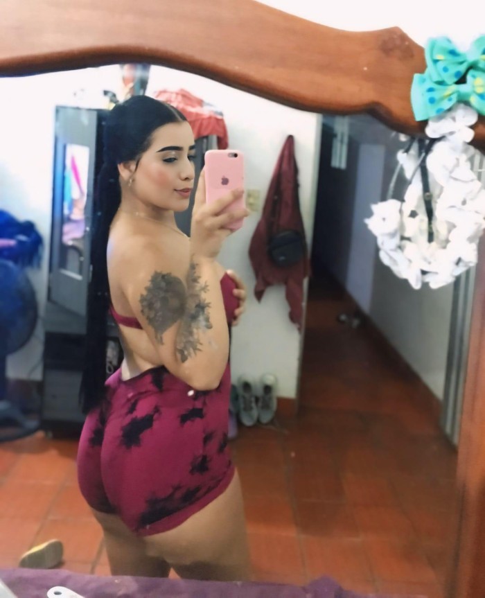 Colombiana culona candente