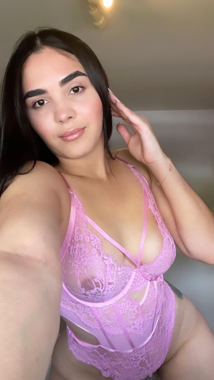 Amanda tierna jovencita seductora disponible