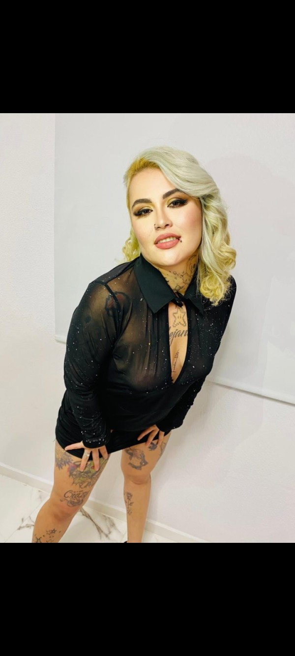 DULCE TATUADA EXOTICA DIOSA DEL GRIEGO