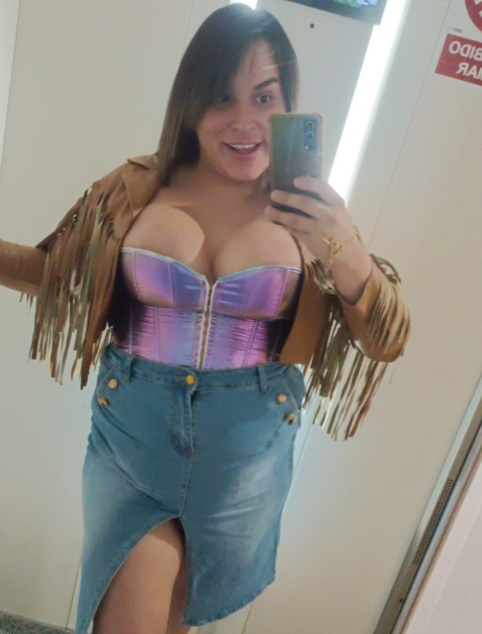 Travesti activa pasiva besos con lengua mucho amor