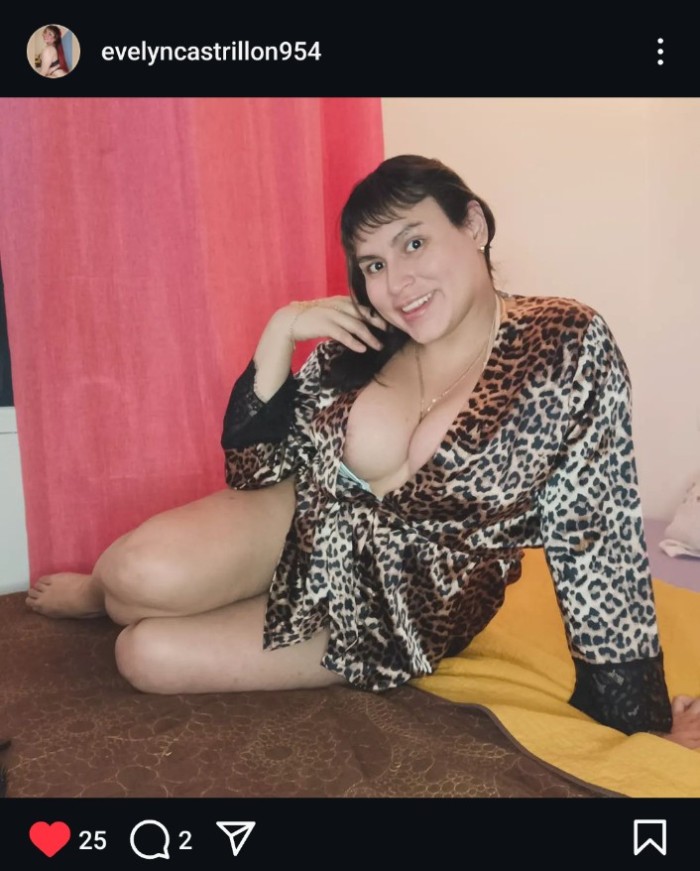 Travesti activa pasiva besos con lengua mucho amor