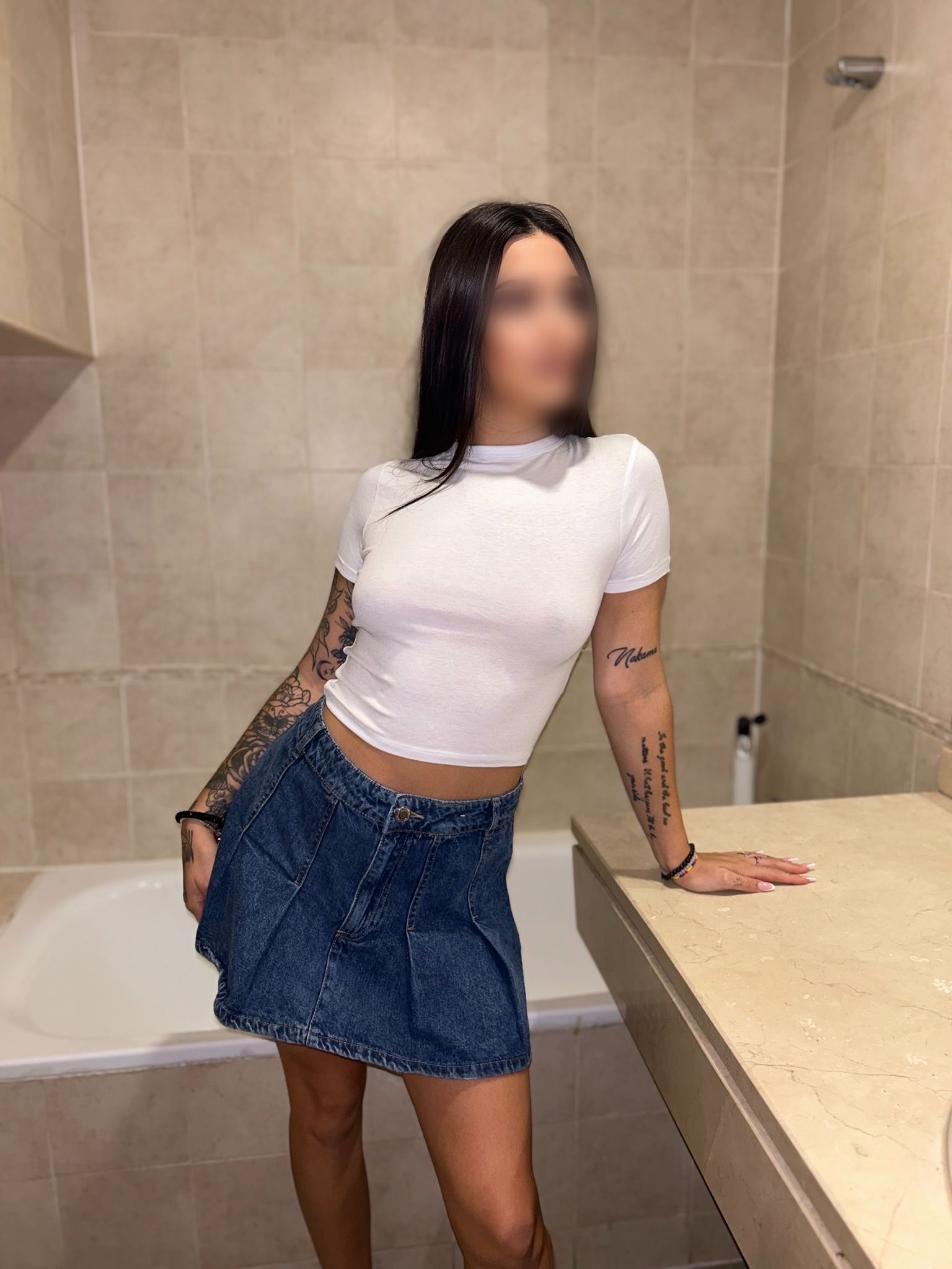 Morenaza de cuerpo exuberante Escort en Madrid