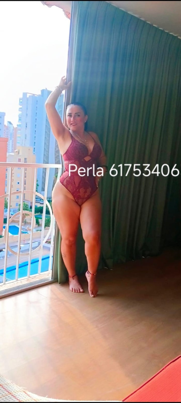 BELLA Y SEXY LATINA MORBOSA