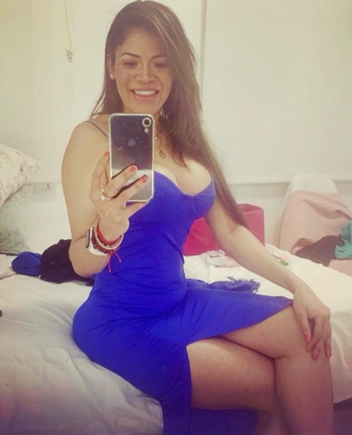 ESTHER UNA PORNOAVENTURA CON TU MILF BUENORRA