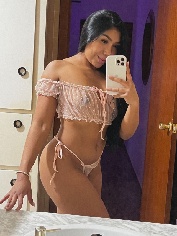 Hermosa muy simpática de buen cuerpo