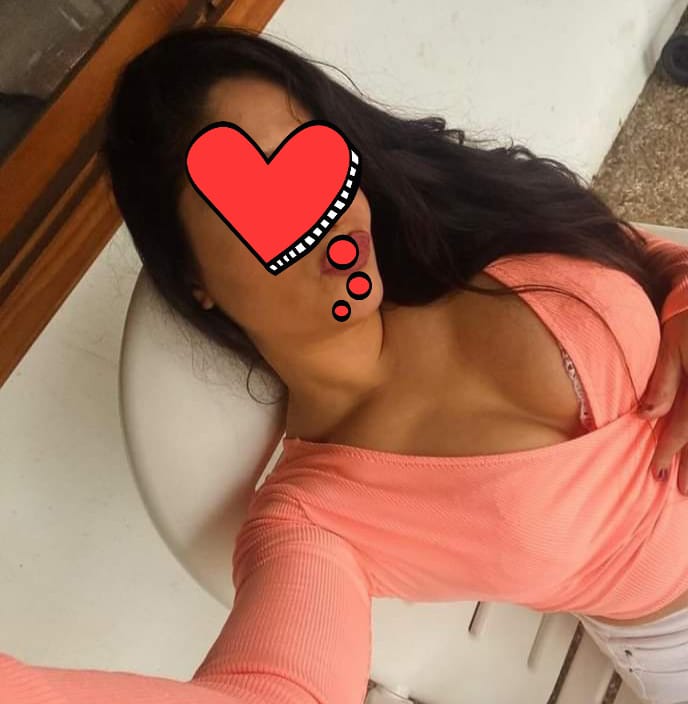 estudiante guapa morena cadiz centro