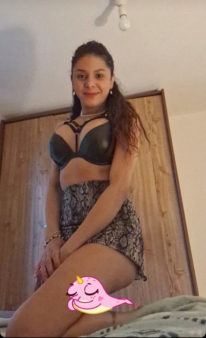 Trans fina y elegante, femenina.