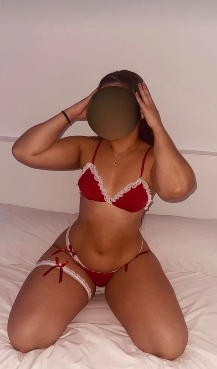 MUJER CON CARÁCTER SENSUAL BUEN TRATO