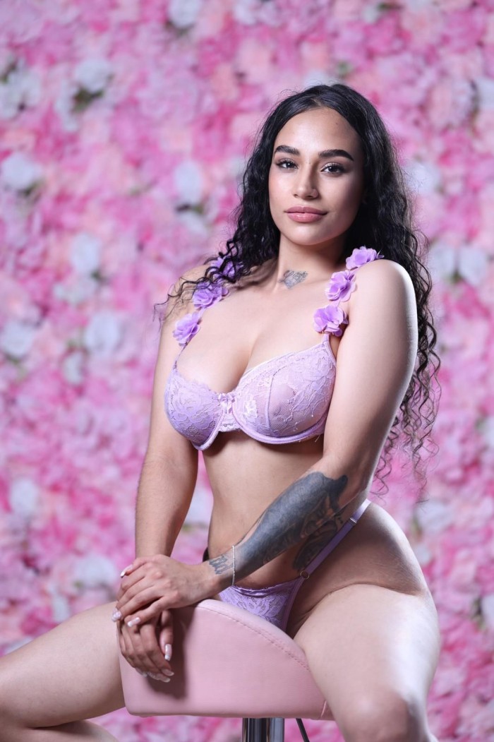 JOVENCITA  SENSUAL Y CALIENTICA 24 HORAS