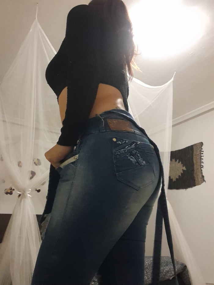 RECIEN LLEGADA. COLOMBIANA 36