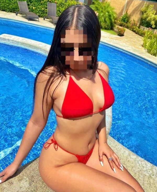 LINDA JOVENCITA CACHONDA Y FIESTERA