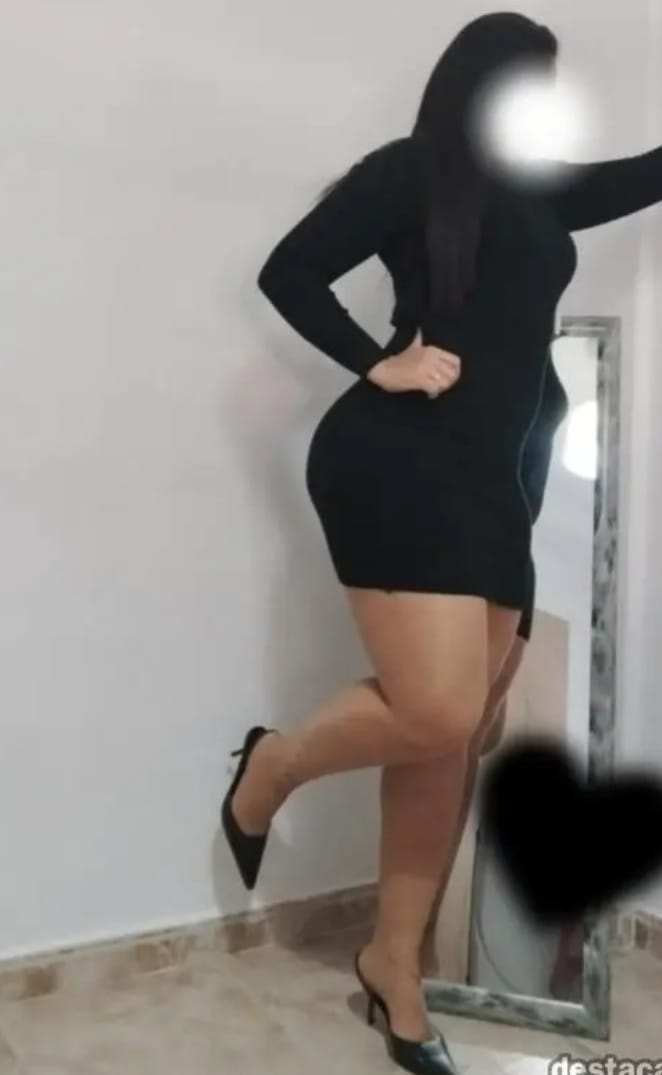 Madurita Culona muy rica cachonda fiestera