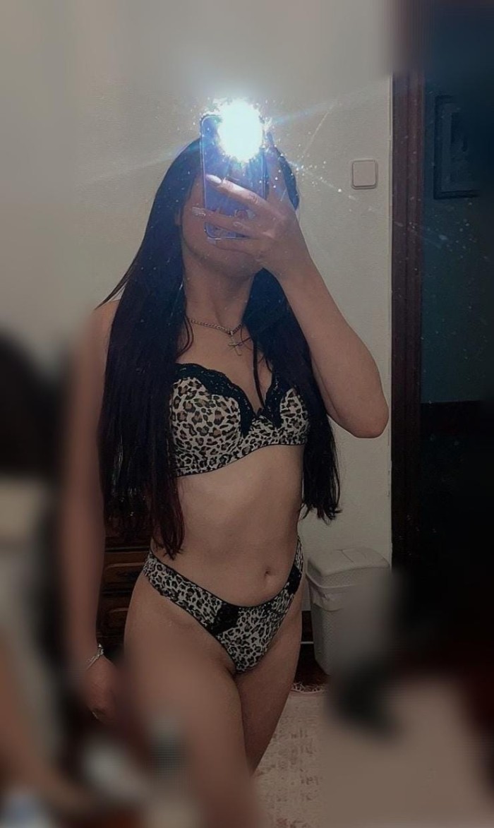 Linda, guarrilla,fiestera,trato de novios.SOLO SAL