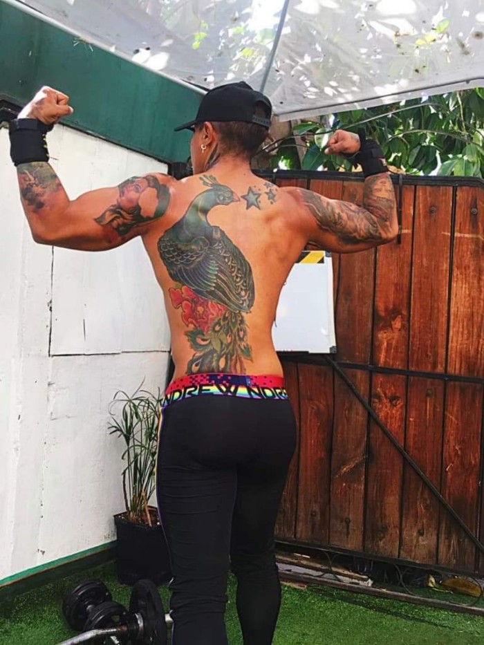 MOROCHO VARONIL LATINO SUPER DOTADO RICO TATUADO