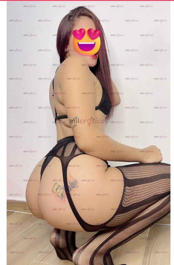 PUTITA JOVEN FIESTERA Y ESTRECHITA