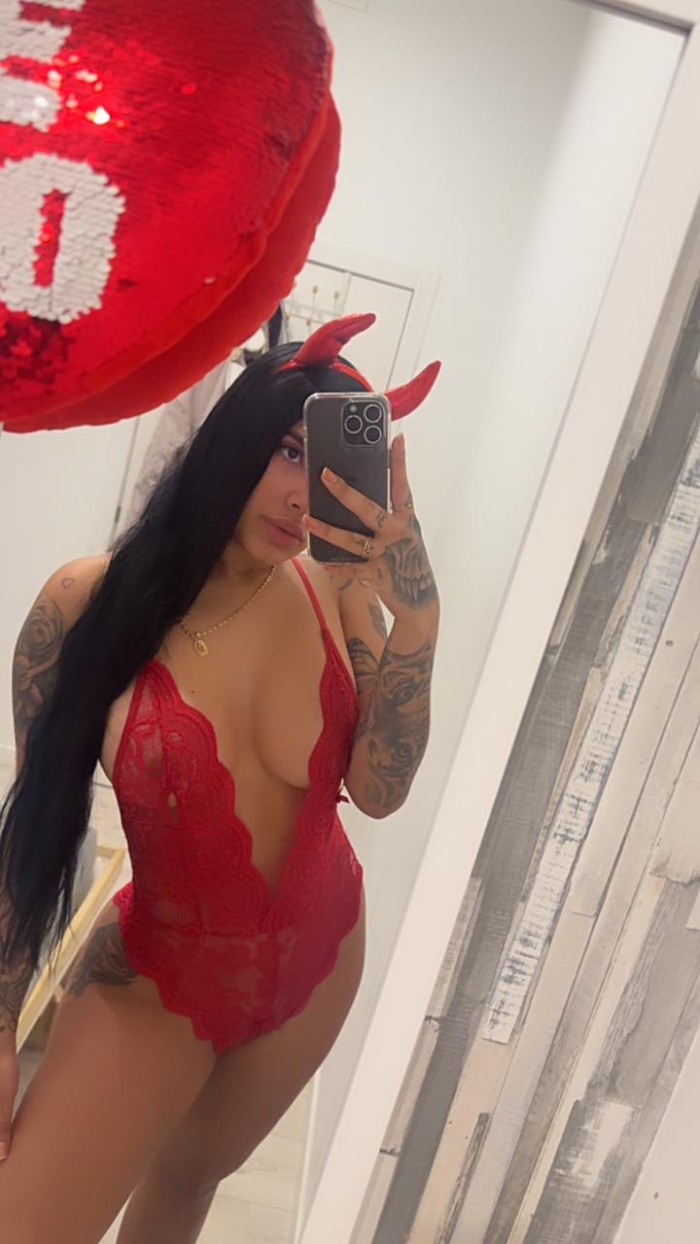 TU DIABLITA SEXY QUIERE HACER MUCHAS GUARRADAS