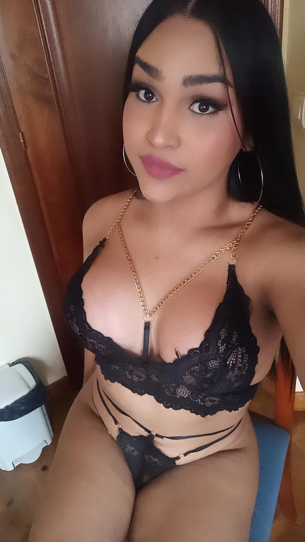 DE REGRESO MIS AMORES A OVIEDO TRANS FIESTERA Y DIVERTIDA MAJA