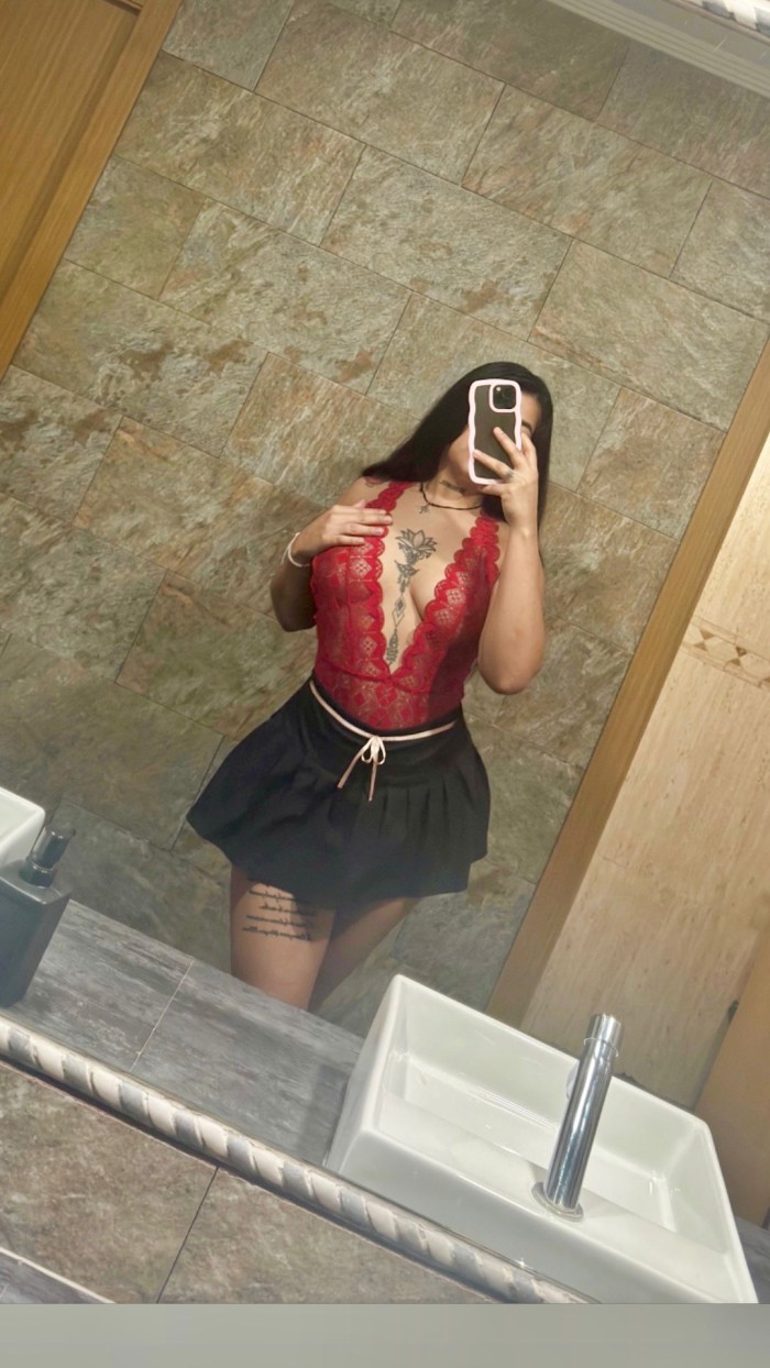 SENSUAL JOVENCITA DE CURVAS ARDIENTE EN VIRREY AMA