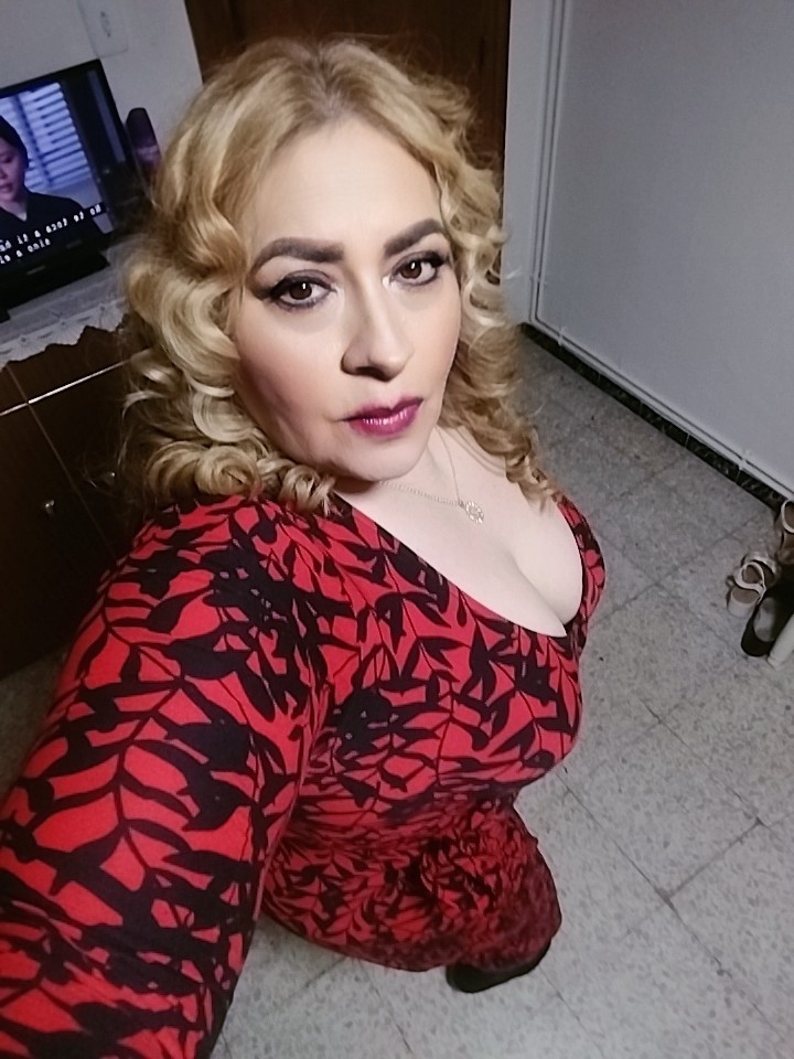 Novedad  rubia da explosiva  toda una diosa