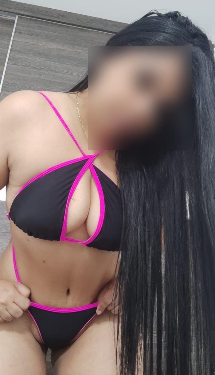 IMPLICADA CACHONDA ARDIENTE PARA UN RATO DE PASION