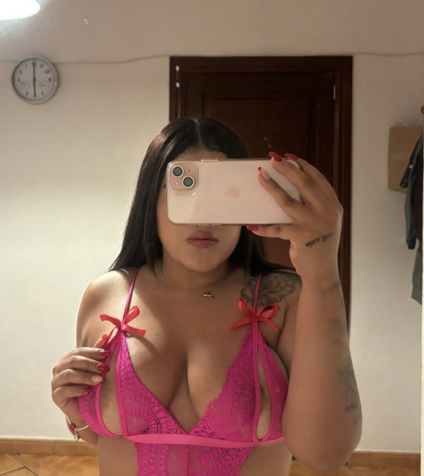 Sexy Latina Caliente